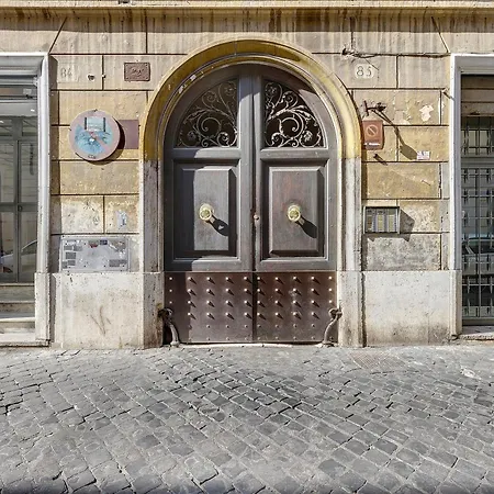 Domus San Pietro C Rom
